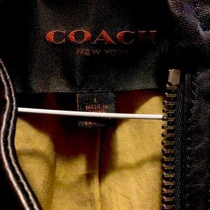 Short leather jacket